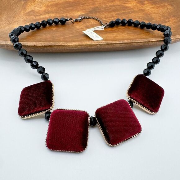 Vintage Japanese Velvet Square Faceted Beaded Necklace Geometric Fuzzy Delicate - Picture 11 of 13